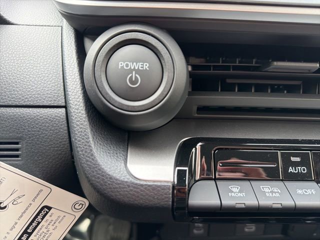 New 2026 Toyota Prius LE image 31