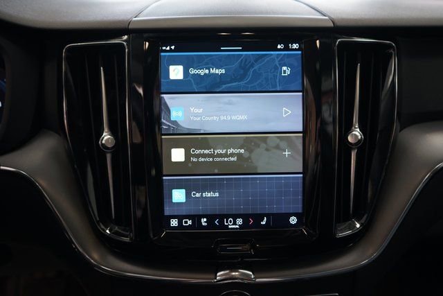 Used 2023 Volvo XC60 B5 Core image 38