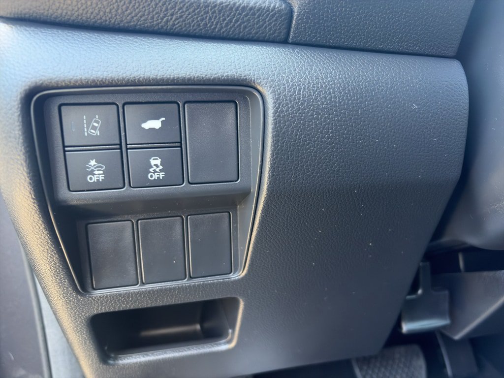 Used 2018 Honda CR-V Touring image 7