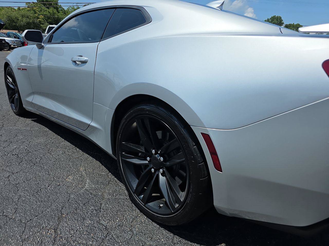 Used 2017 Chevrolet Camaro SS RWD image 32