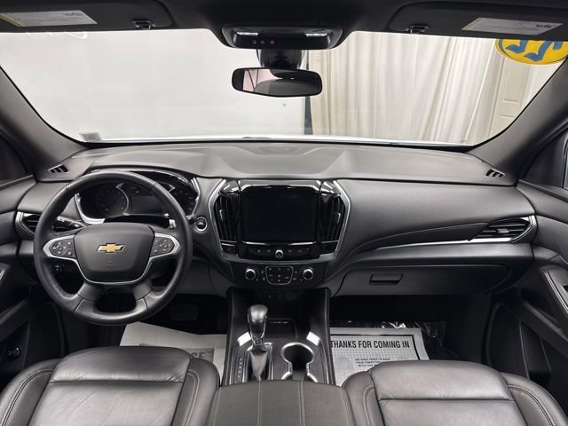 Used 2022 Chevrolet Traverse LT image 19