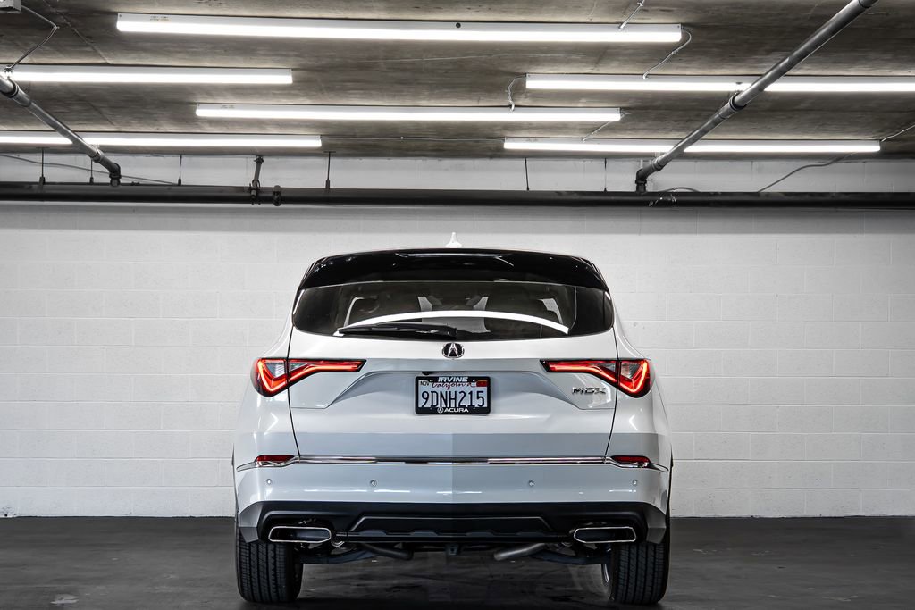 Used 2023 Acura MDX FWD w/ Technology Package image 4