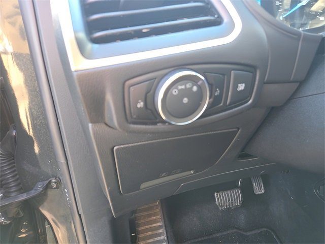 Used 2024 Ford Edge SEL image 13