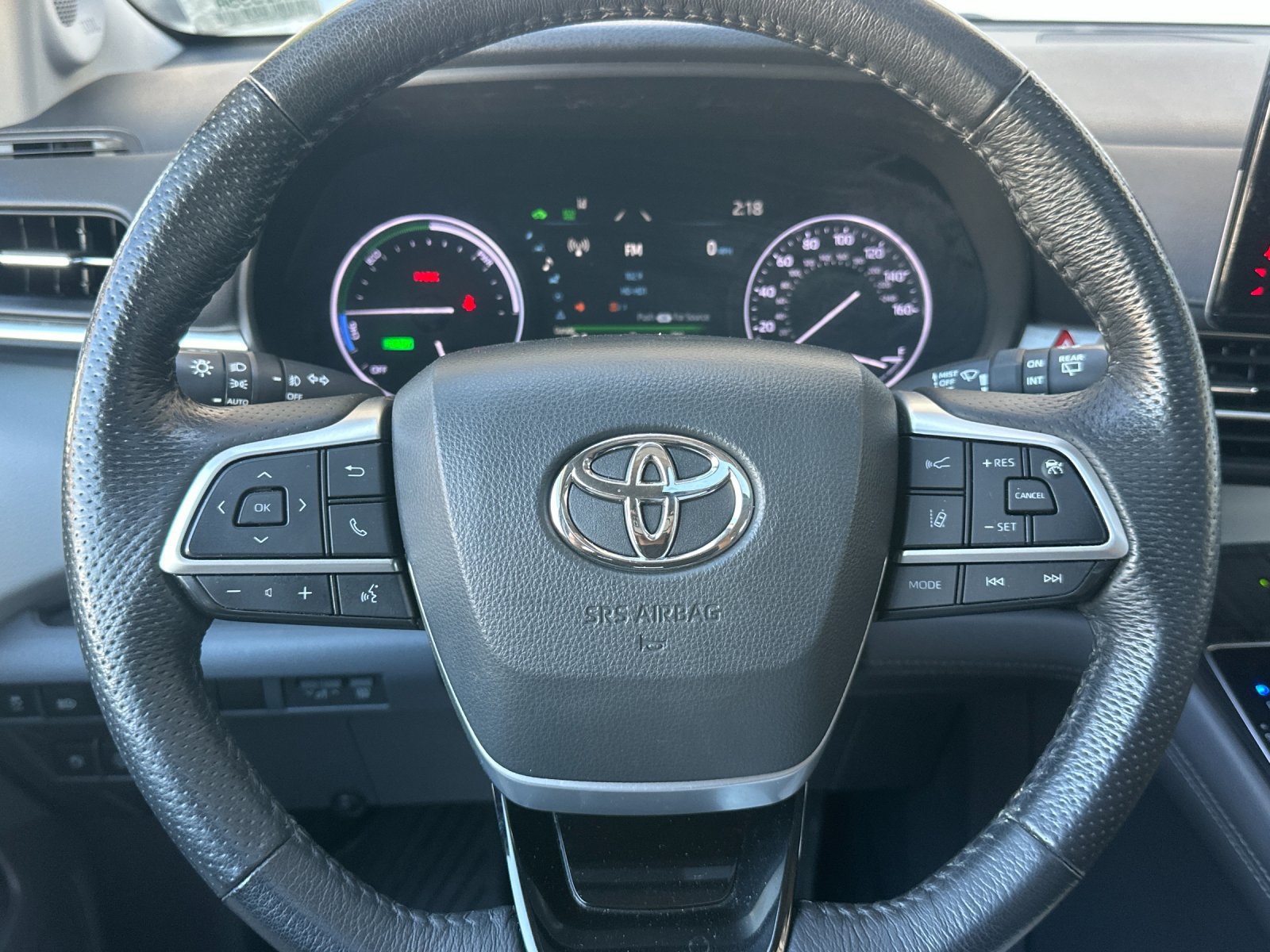 Used 2021 Toyota Sienna Limited FWD image 25