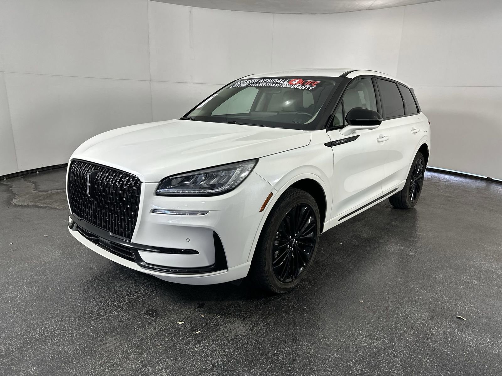 Used 2025 Lincoln Corsair FWD w/ Equipment Group 101A image 6