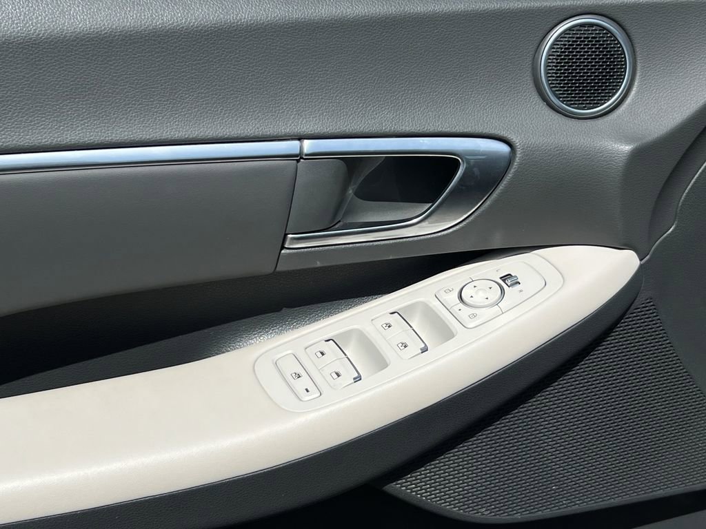 Used 2022 Hyundai Sonata SEL w/ Cargo Package FWD image 23