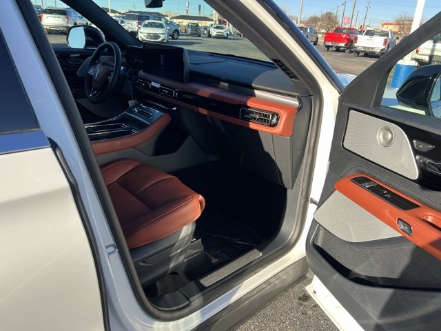 New 2026 Lincoln Aviator Reserve image 21