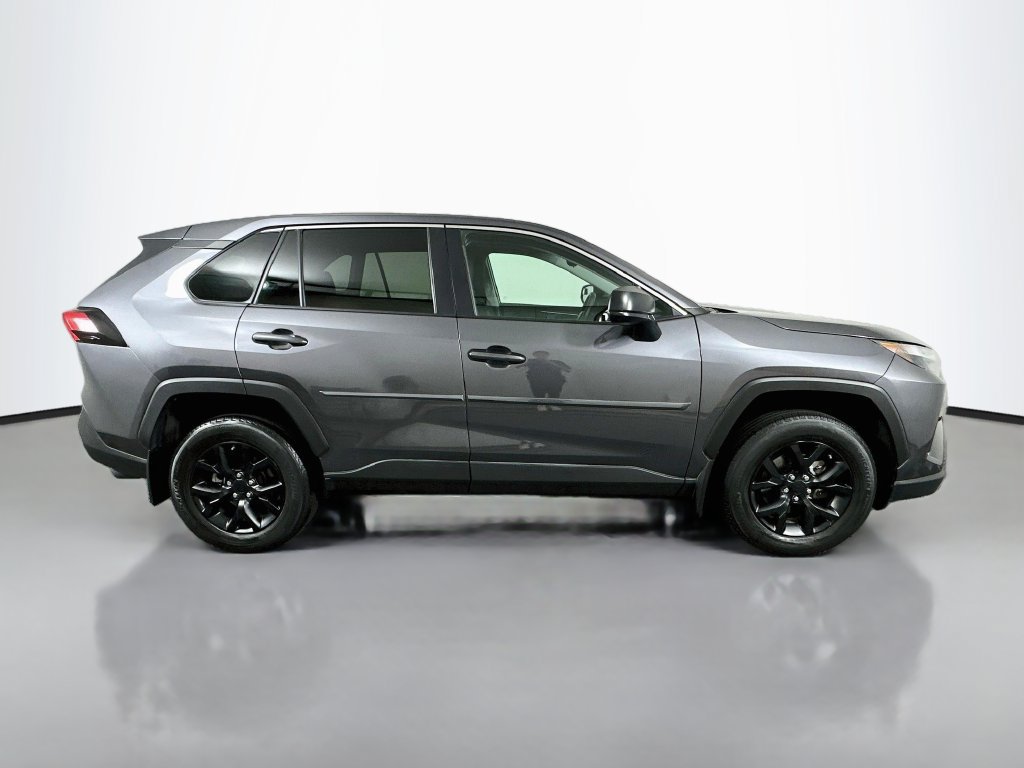 Certified 2024 Toyota RAV4 LE AWD/4WD image 4
