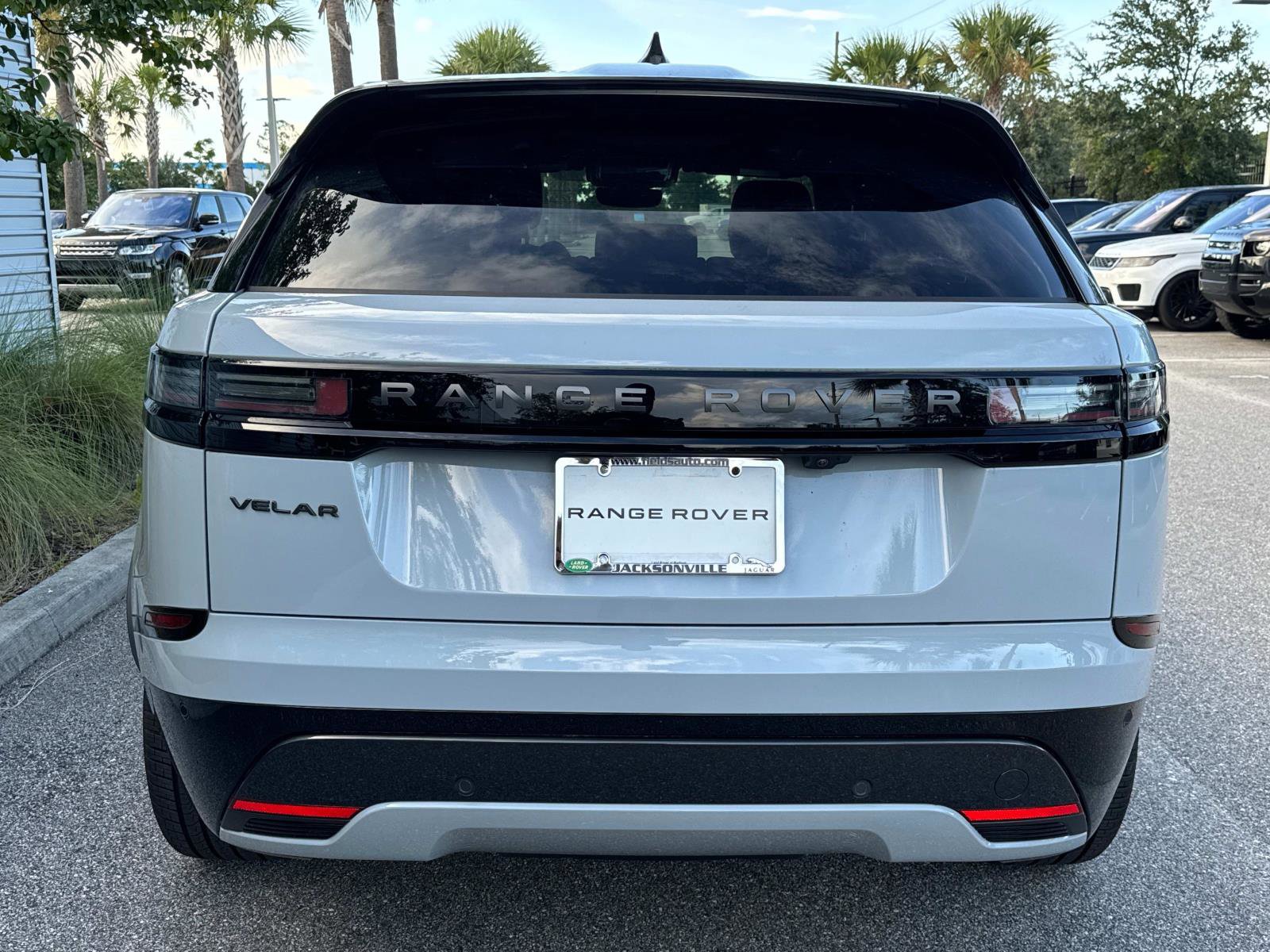 New 2026 Land Rover Range Rover Velar Dynamic SE image 7