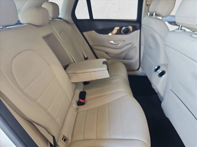 Used 2020 Mercedes-Benz GLC 300 image 23