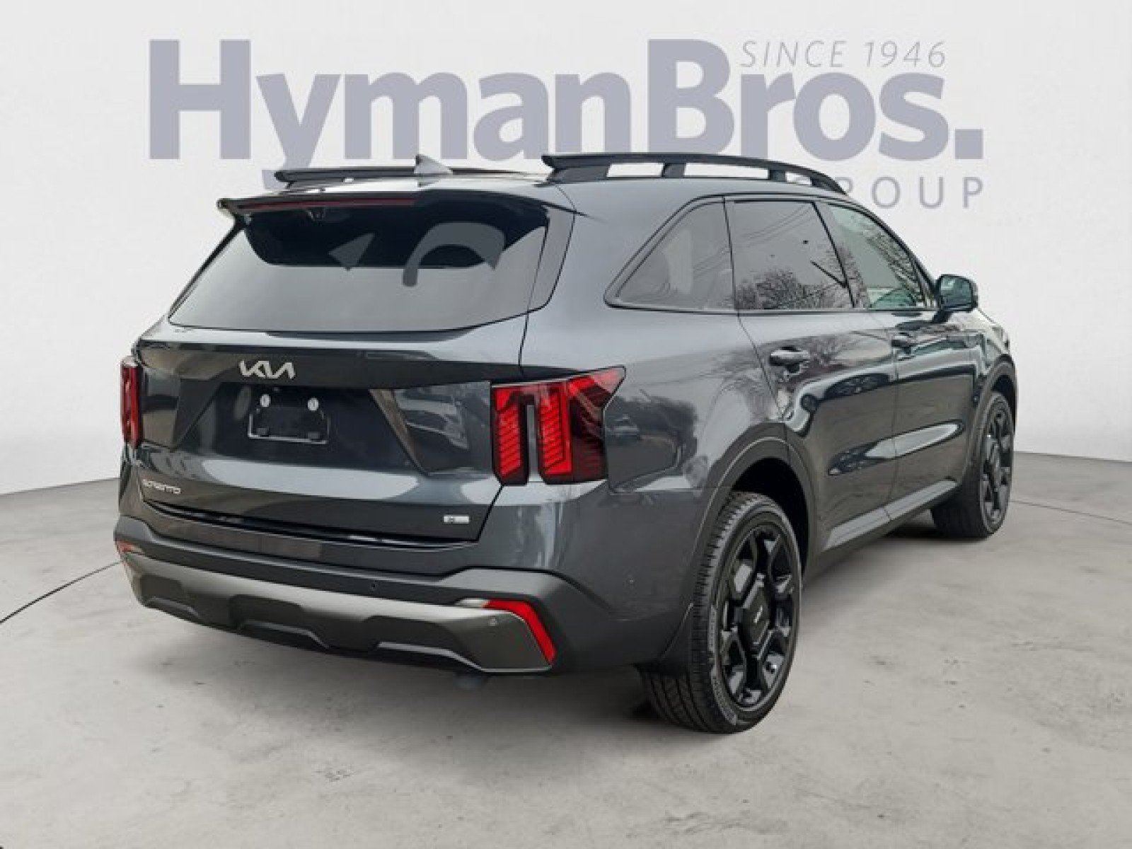 Used 2024 Kia Sorento SX Prestige w/ Sage Leather Package AWD/4WD image 3