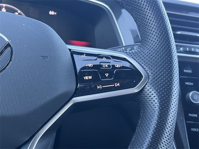 Used 2024 Volkswagen Tiguan SE R-Line image 21