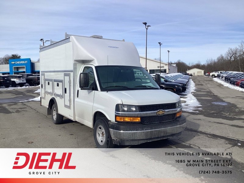 New 2025 Chevrolet Express 3500 w/ Power Convenience Package
