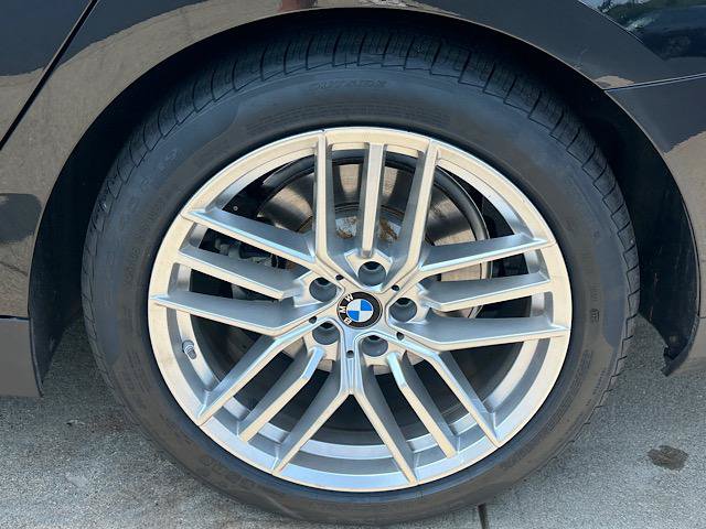 Used 2024 BMW 530i xDrive w/ Premium Package AWD/4WD image 32