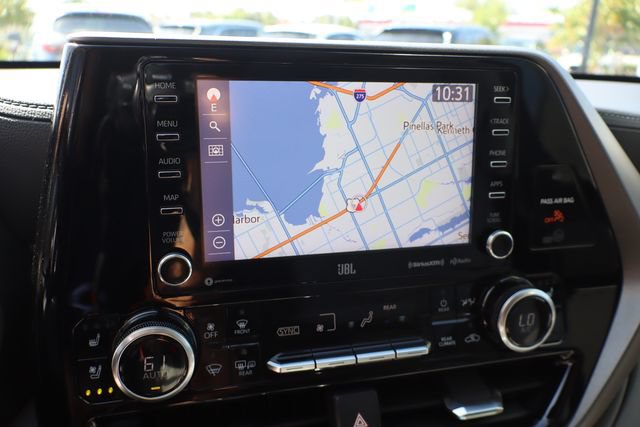 Used 2020 Toyota Highlander Limited FWD image 42