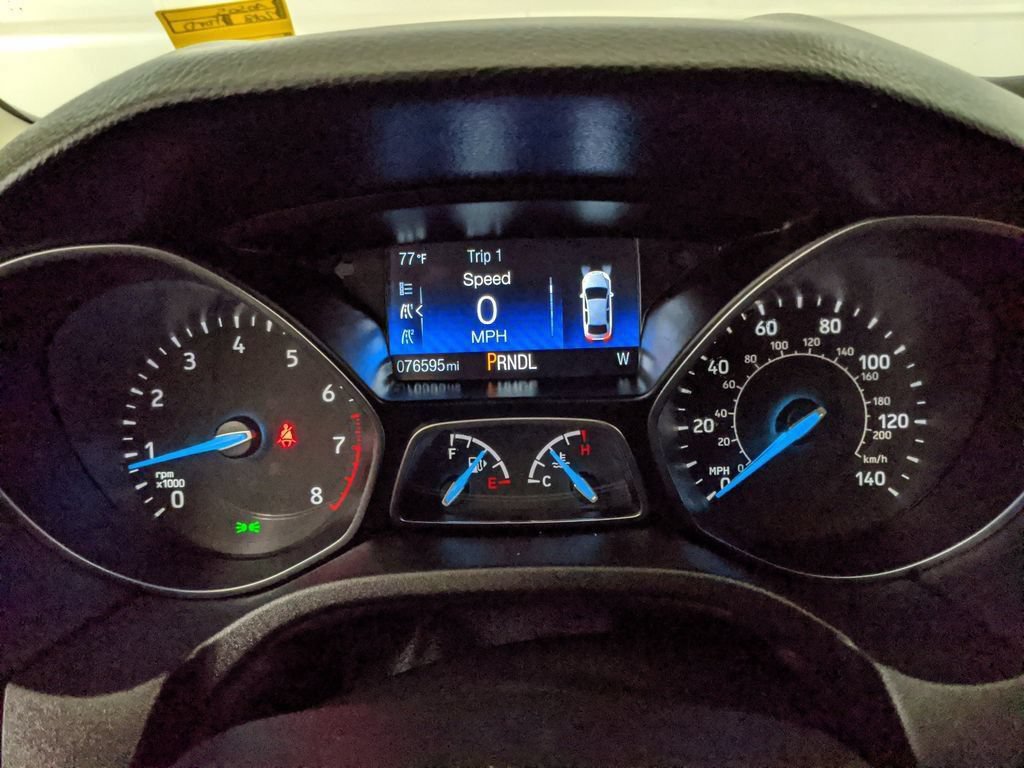 Used 2018 Ford Focus SE FWD image 12