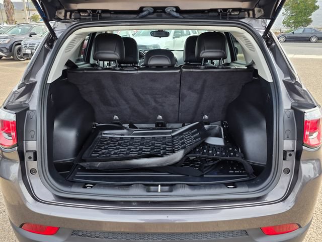 Used 2020 Jeep Compass Latitude FWD image 13