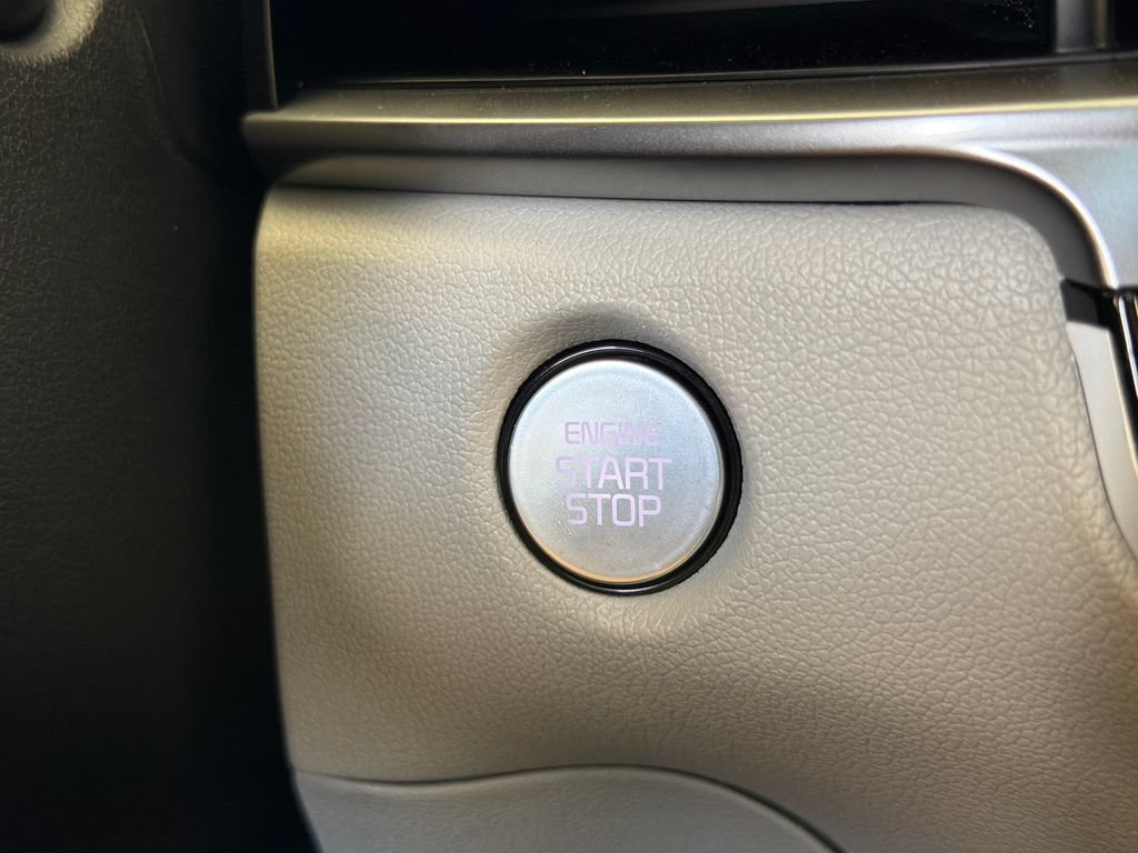Used 2026 Kia Sorento S w/ S Panoramic Sunroof Package FWD image 6