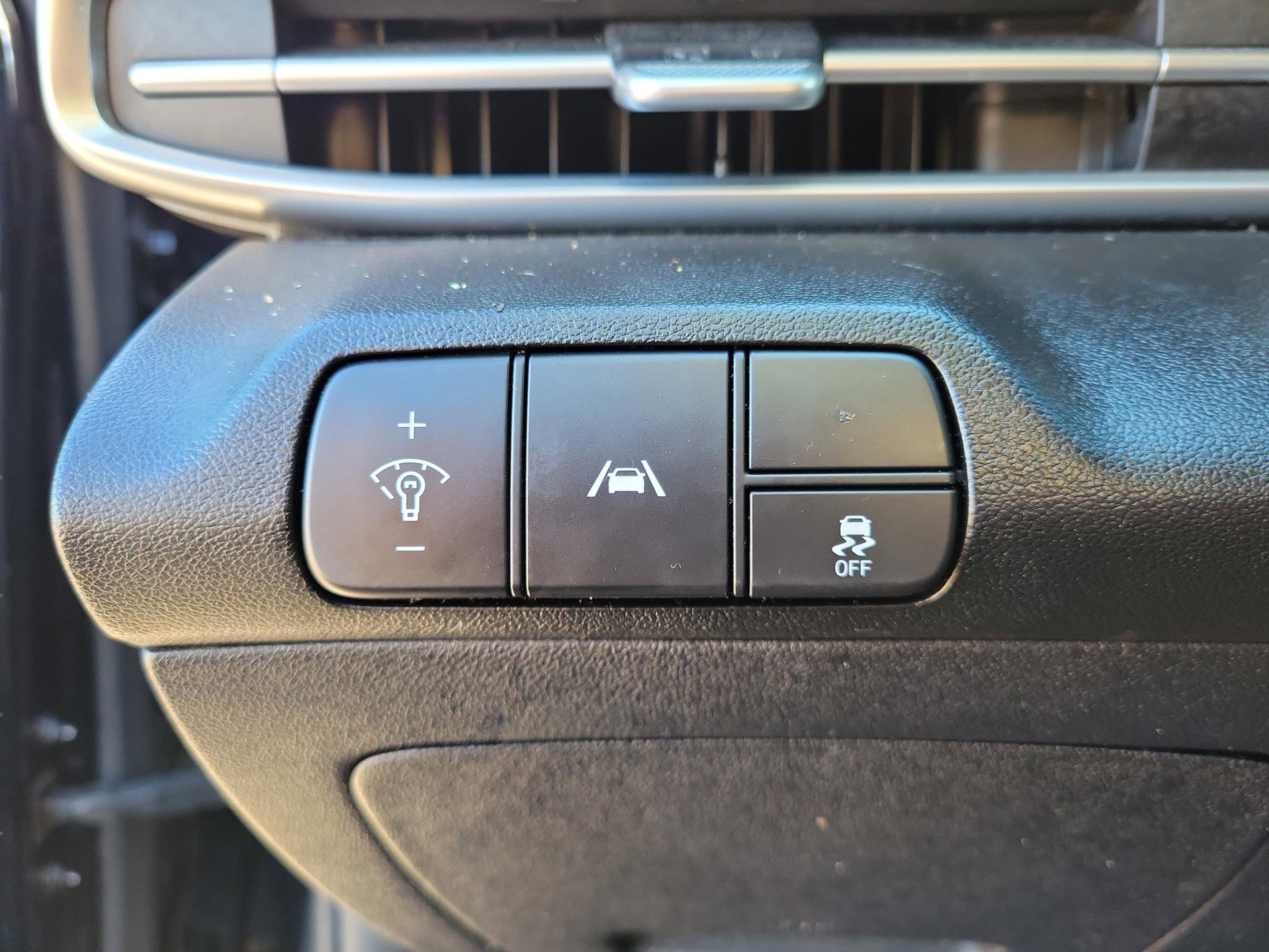 Used 2023 Hyundai Elantra SEL w/ Convenience Package image 15