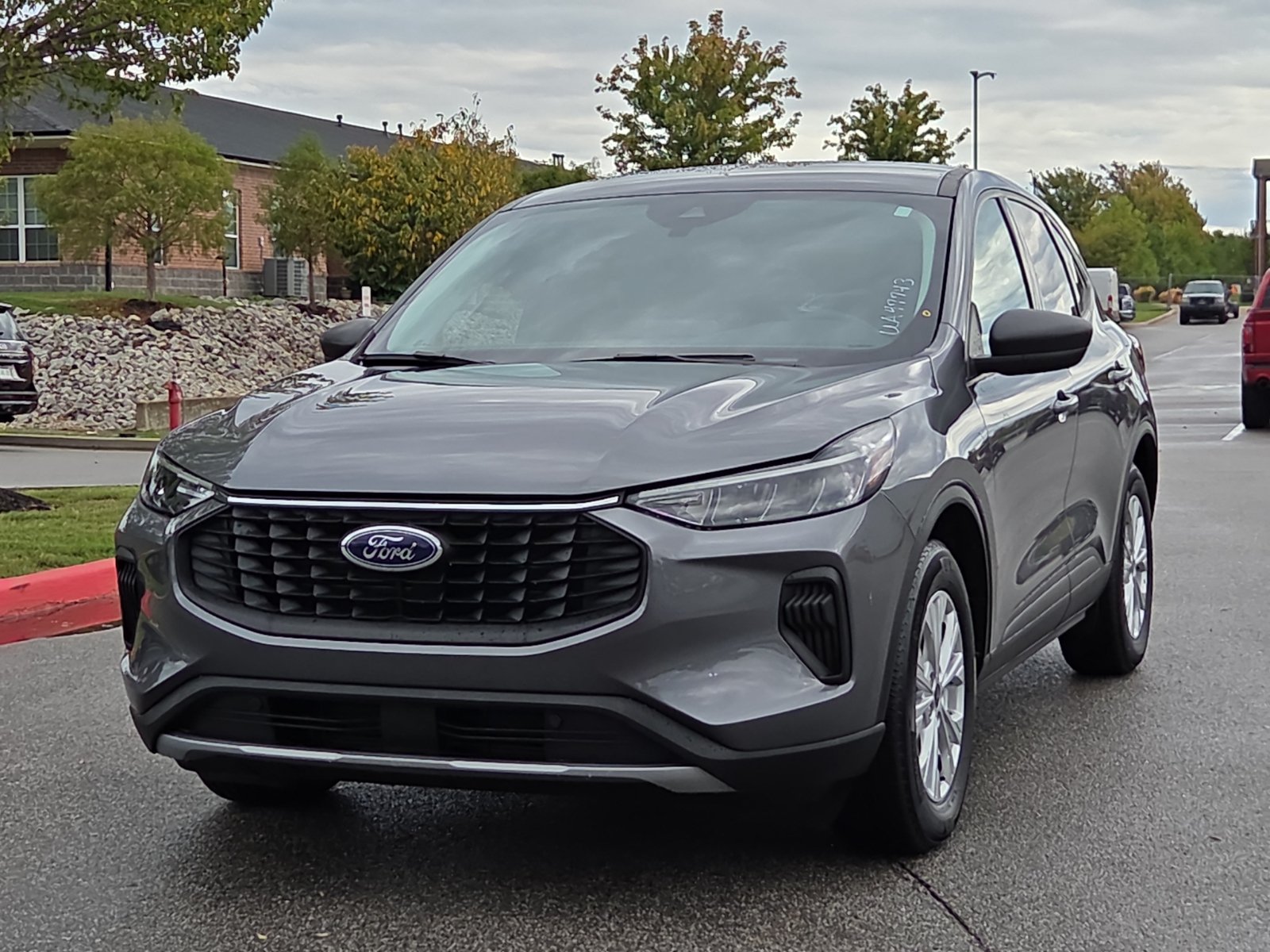 Used 2025 Ford Escape Active FWD image 2