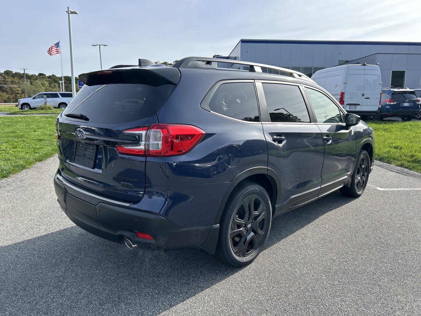 New 2025 Subaru Ascent Bronze Edition image 3