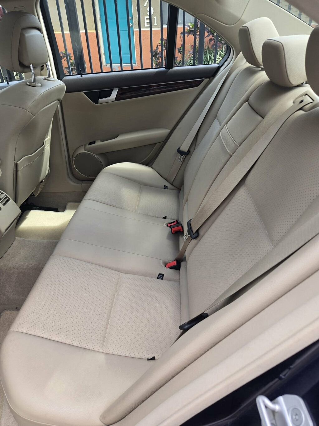 Used 2013 Mercedes-Benz C 300 4MATIC Sedan image 8