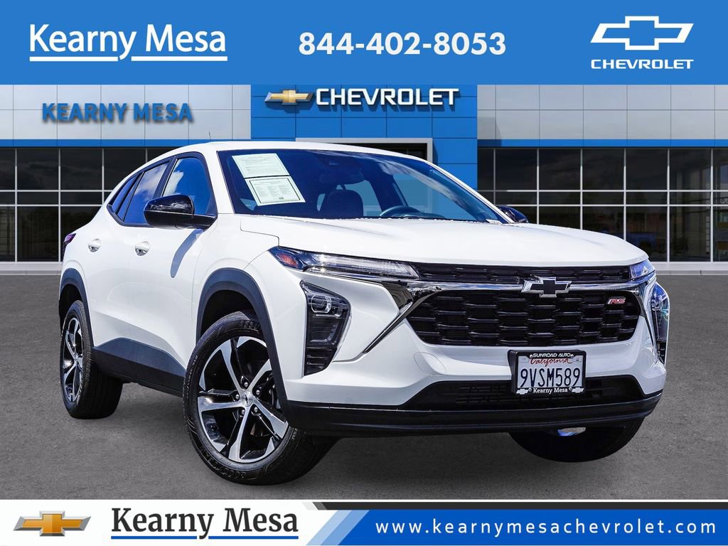 Used 2026 Chevrolet Trax RS w/ Sunroof Package image 1