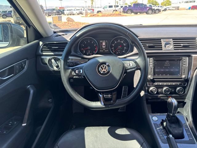 Used 2017 Volkswagen Passat 1.8T SEL Premium FWD image 14