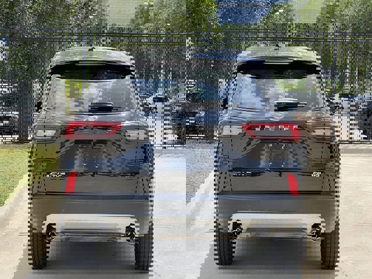 Used 2024 Ford Escape Active AWD/4WD image 4