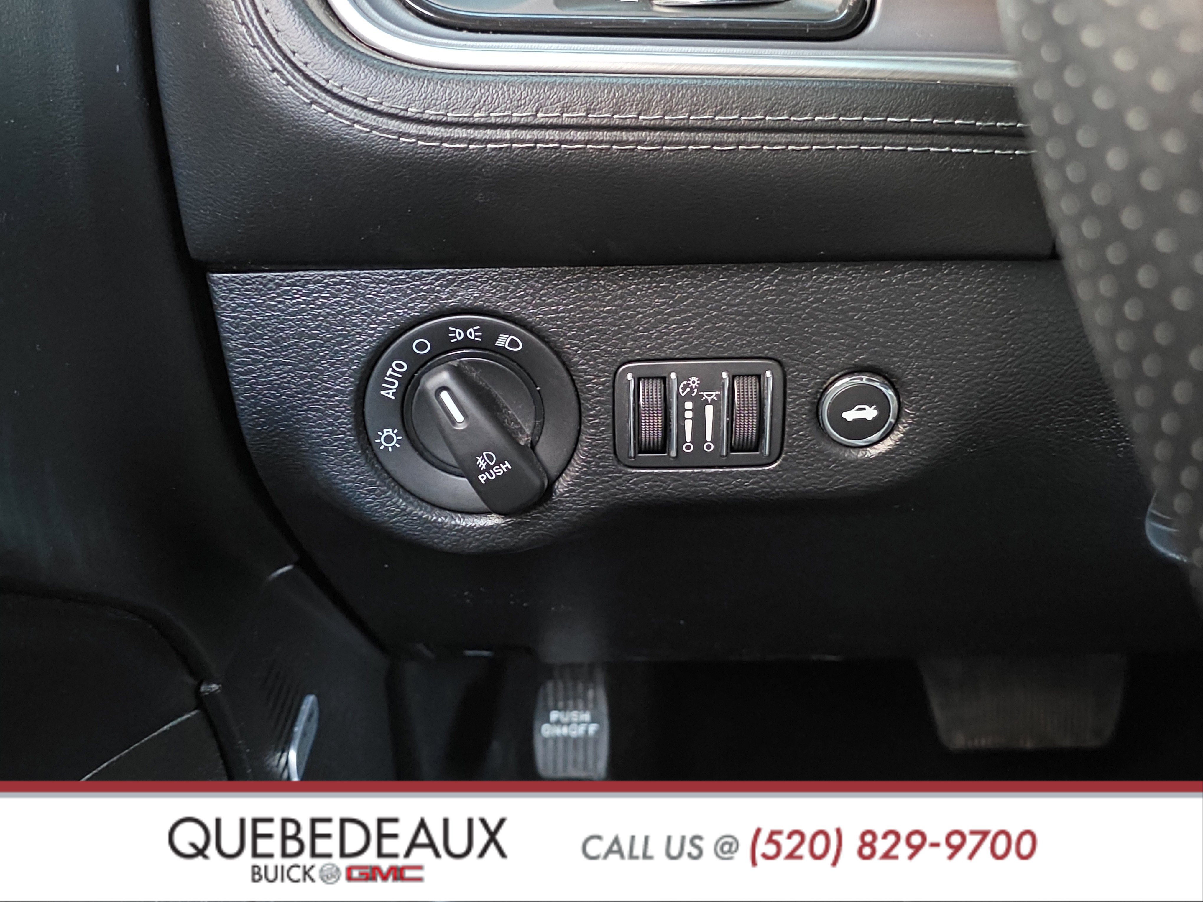 Used 2022 Dodge Challenger R/T w/ Plus Package image 25