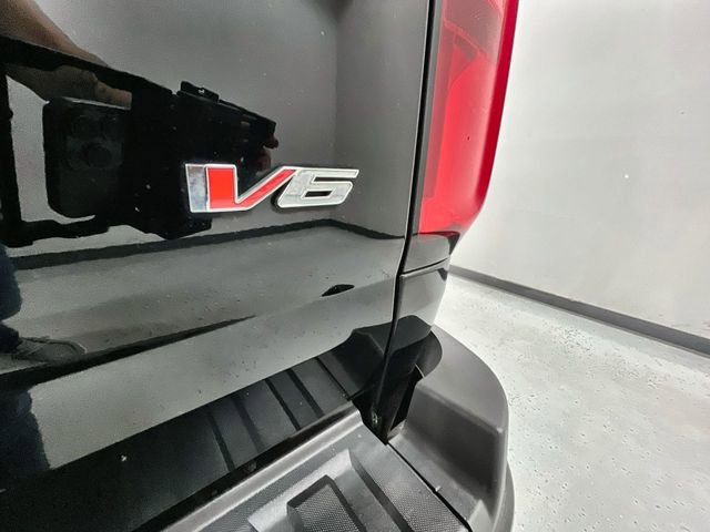 Certified 2022 Chevrolet Colorado LT w/ Luxury Package AWD/4WD image 30