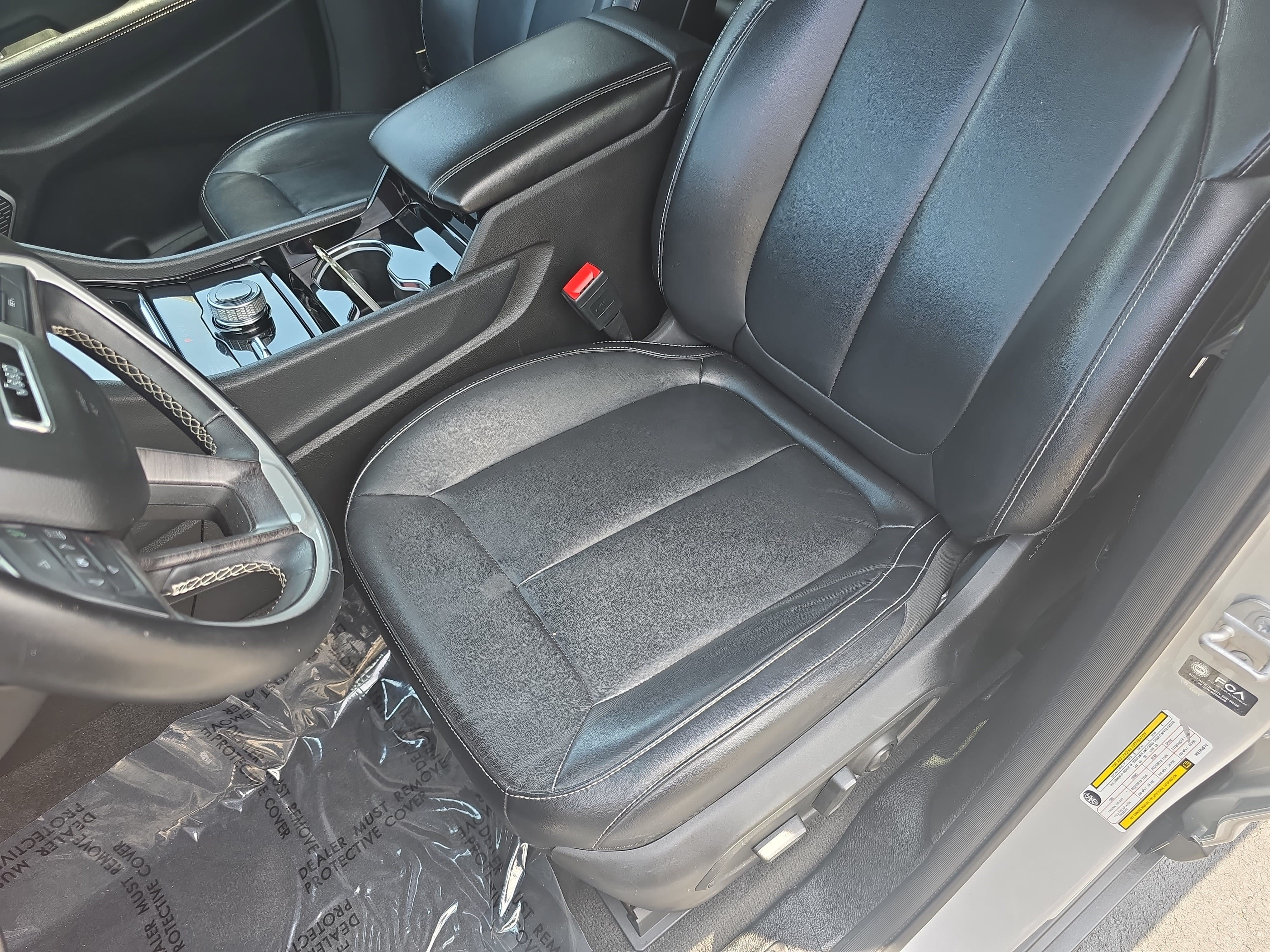Used 2021 Jeep Grand Cherokee L Limited AWD/4WD image 16