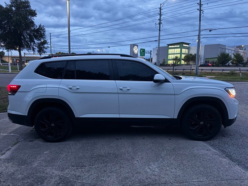 Used 2023 Volkswagen Atlas SE w/ Black Wheel Package FWD image 8