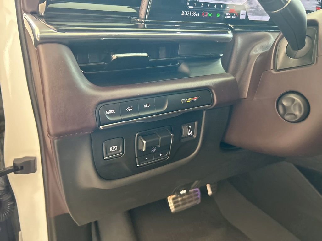 Used 2024 Cadillac Escalade V AWD/4WD image 58