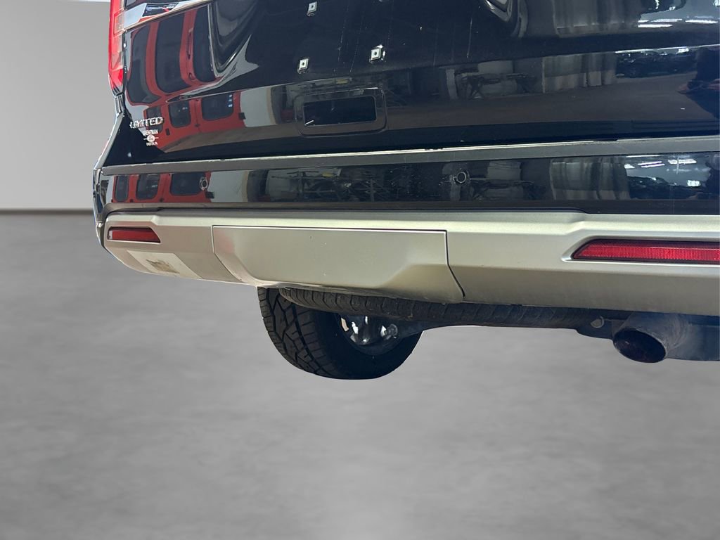 Certified 2024 Ford Expedition Limited image 18