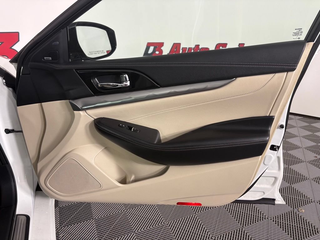 Used 2020 Nissan Maxima 3.5 SL w/ Floor Mat Group FWD image 38