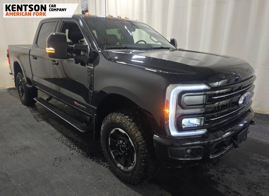 Used 2025 Ford F250 Platinum w/ Tremor Off-Road Package image 4