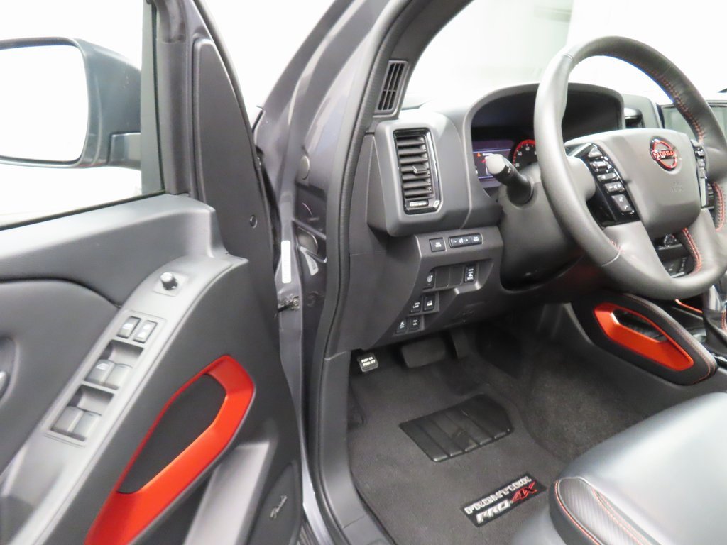 Used 2023 Nissan Frontier PRO-4X image 48