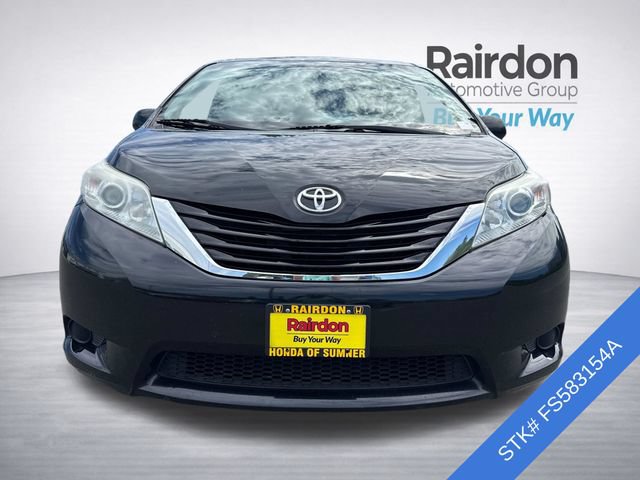 Used 2015 Toyota Sienna LE FWD image 2