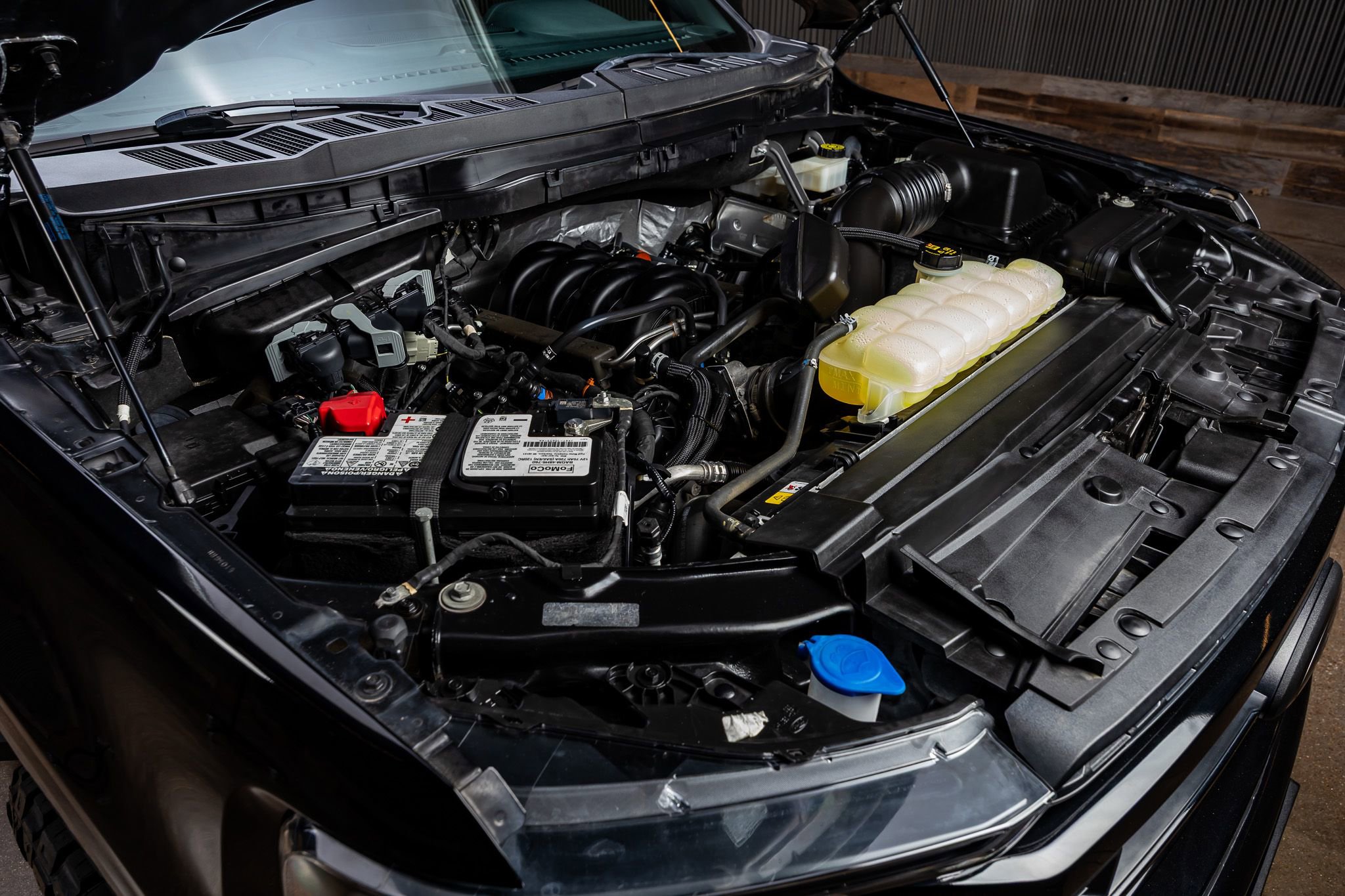 Used 2022 Ford F150 Lariat w/ Equipment Group 502A High image 41