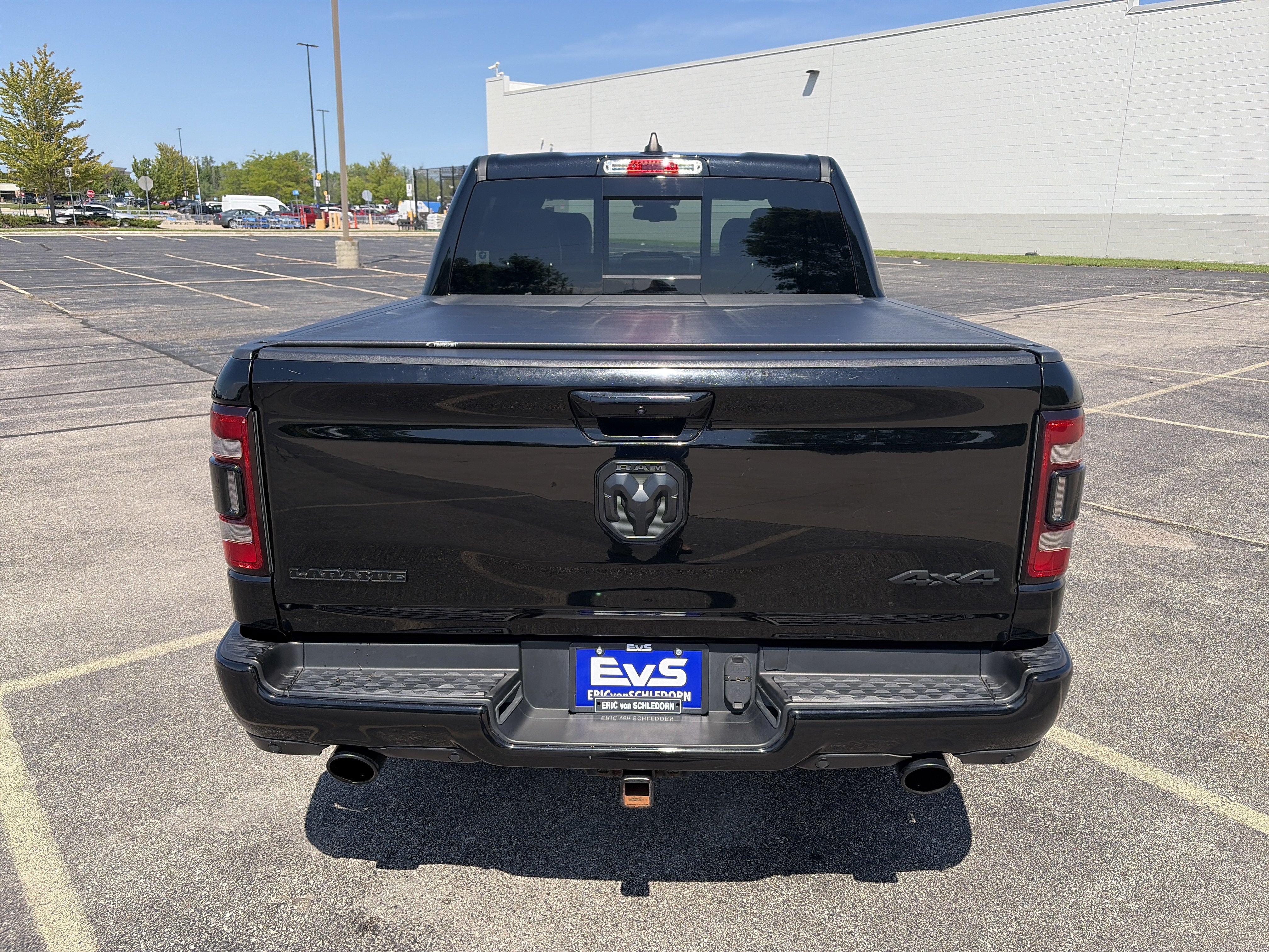 Used 2020 RAM 1500 Laramie AWD/4WD image 5