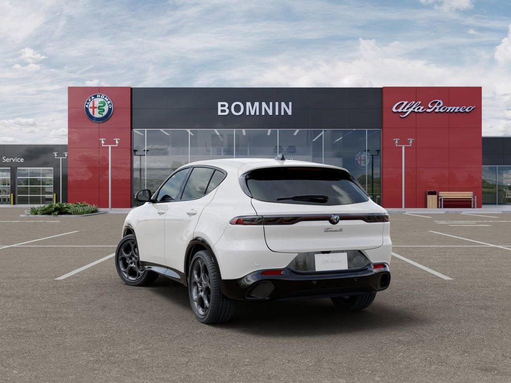 New 2026 Alfa Romeo Tonale w/ Red Premium Package AWD/4WD image 3