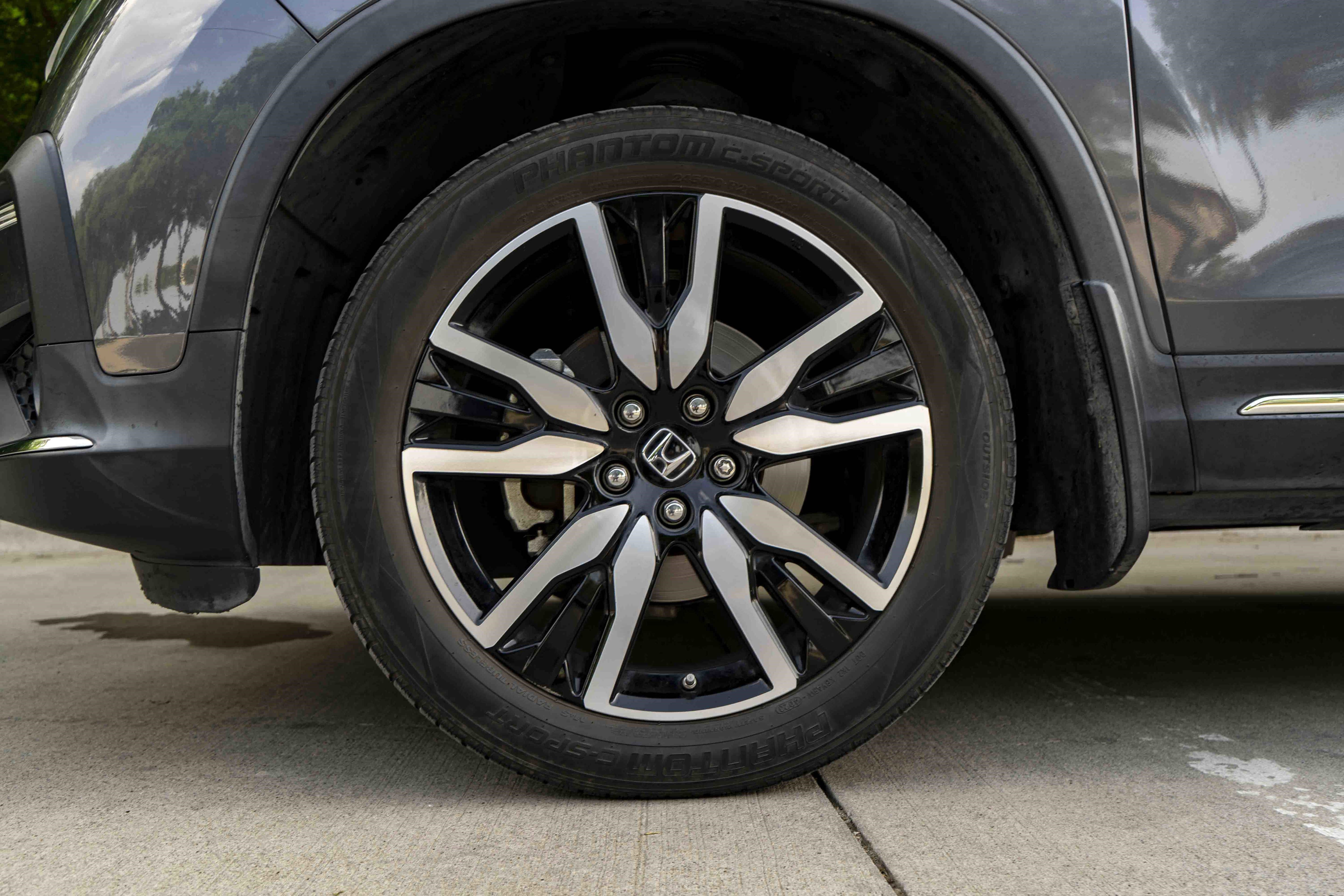 Used 2020 Honda Pilot Elite image 14