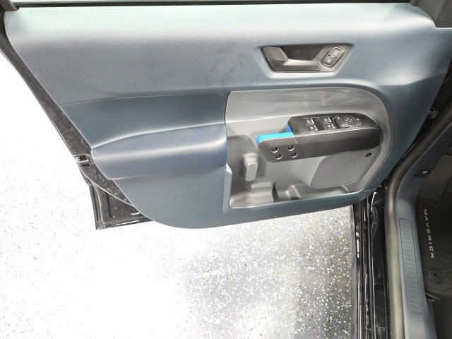 New 2025 Ford Maverick Lobo image 17