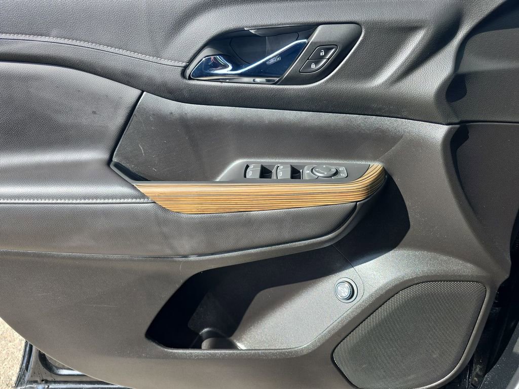 Certified 2023 GMC Acadia SLE w/ Driver Convenience Package image 23