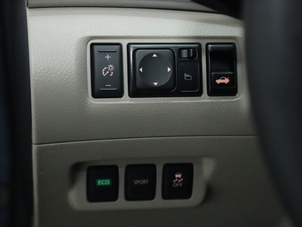 Used 2017 Nissan Sentra SV w/ Style Package image 25