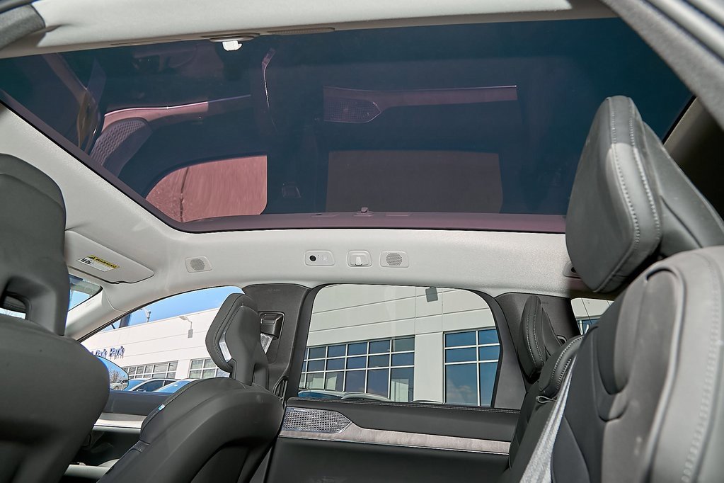 New 2025 Volvo EX90 Ultra image 21