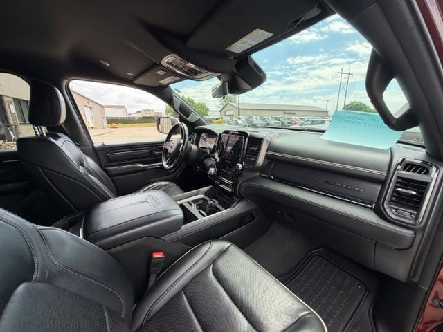 Used 2023 RAM 1500 Limited AWD/4WD image 11