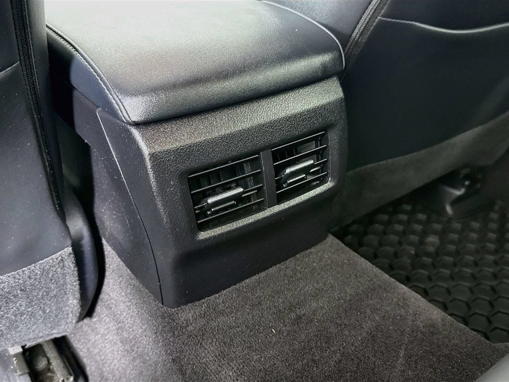 Used 2017 Lexus IS 300 AWD image 30