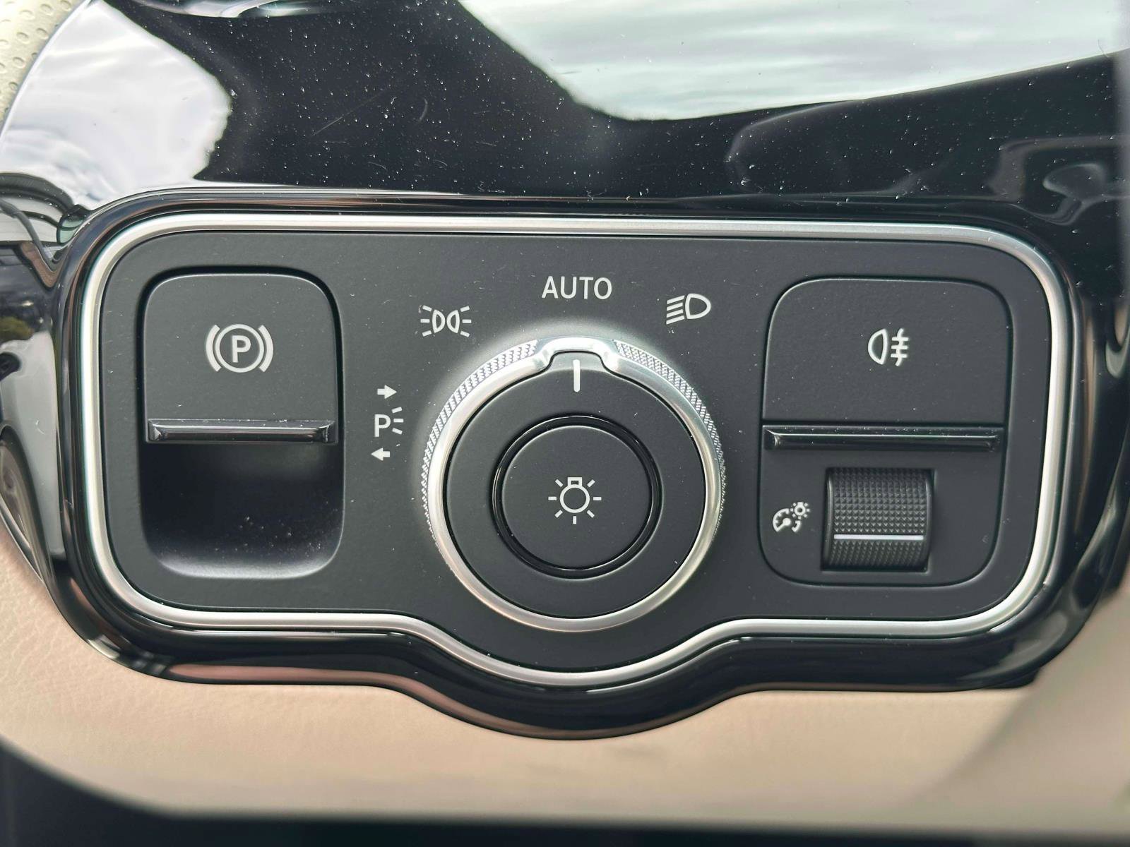 Certified 2022 Mercedes-Benz A 220 4MATIC image 17